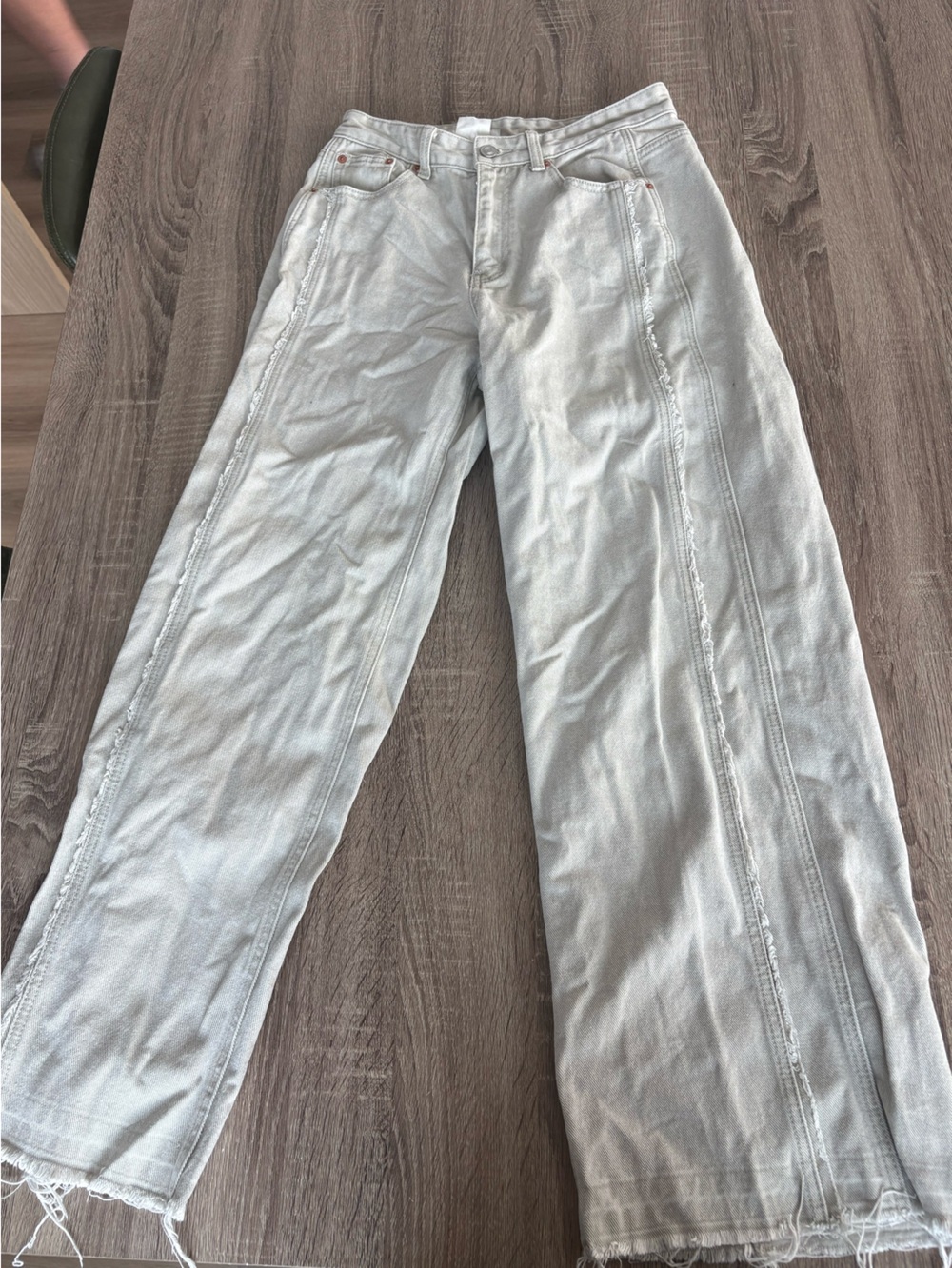 Light Gray Casual Jeans - Subtle Seam Detail